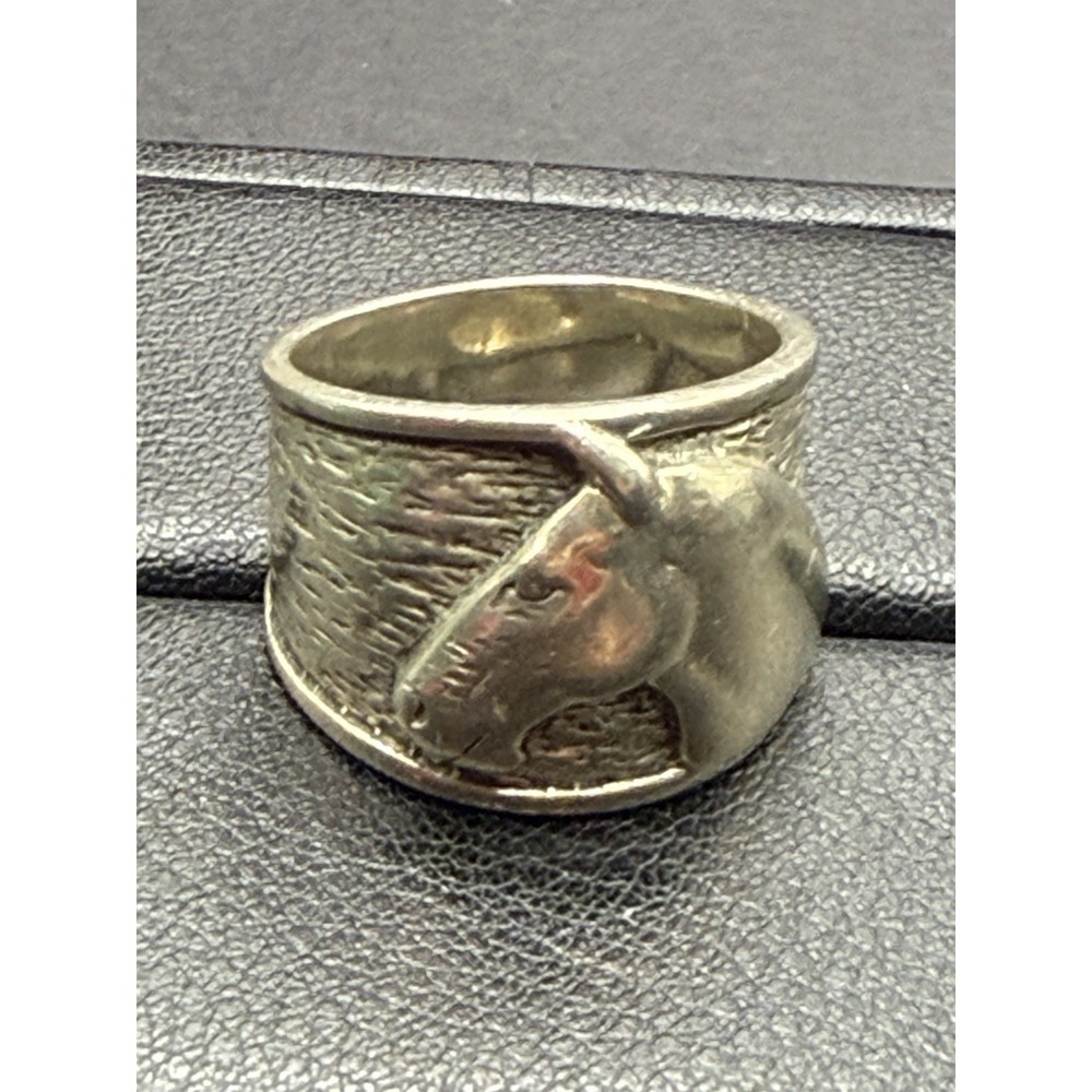 Vintage Sterling Silver Horse Ring 9 Grams Size 7.75 J26